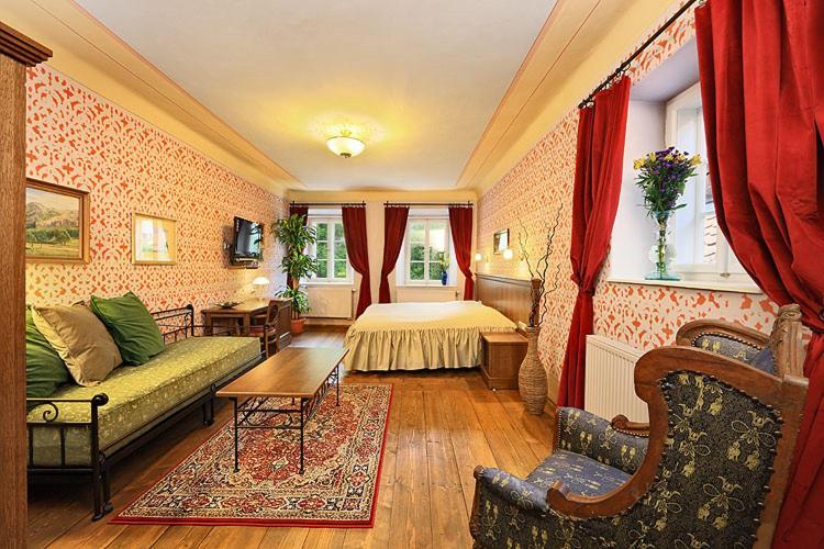 Hotel Edward Kelly Чеський Крумлов Екстер'єр фото