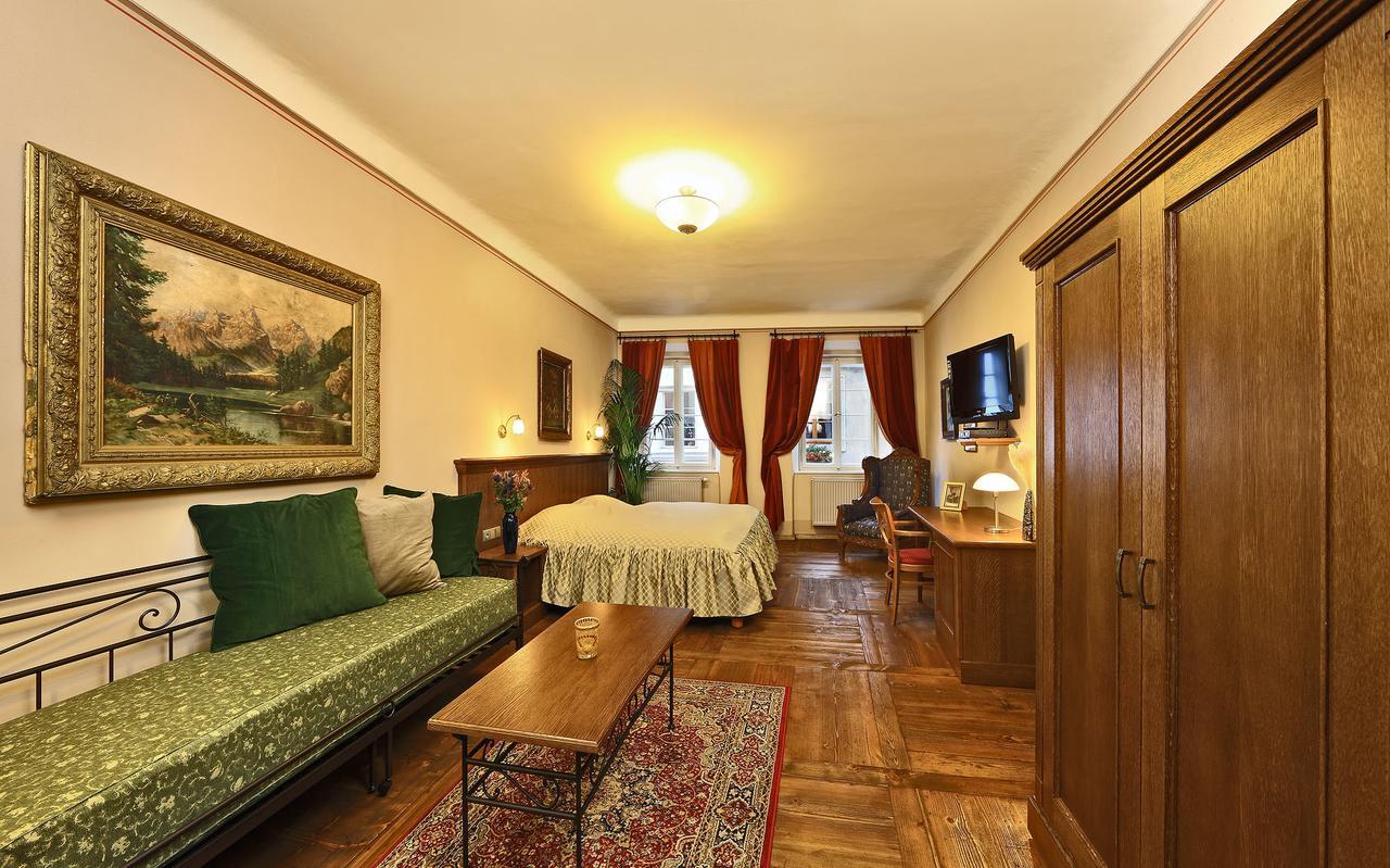 Hotel Edward Kelly Чеський Крумлов Екстер'єр фото